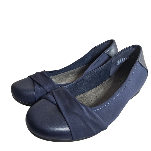 BareTraps Mitsy Closed Toe Slip-on Wedges Sz 9W - Picture 1 of 10